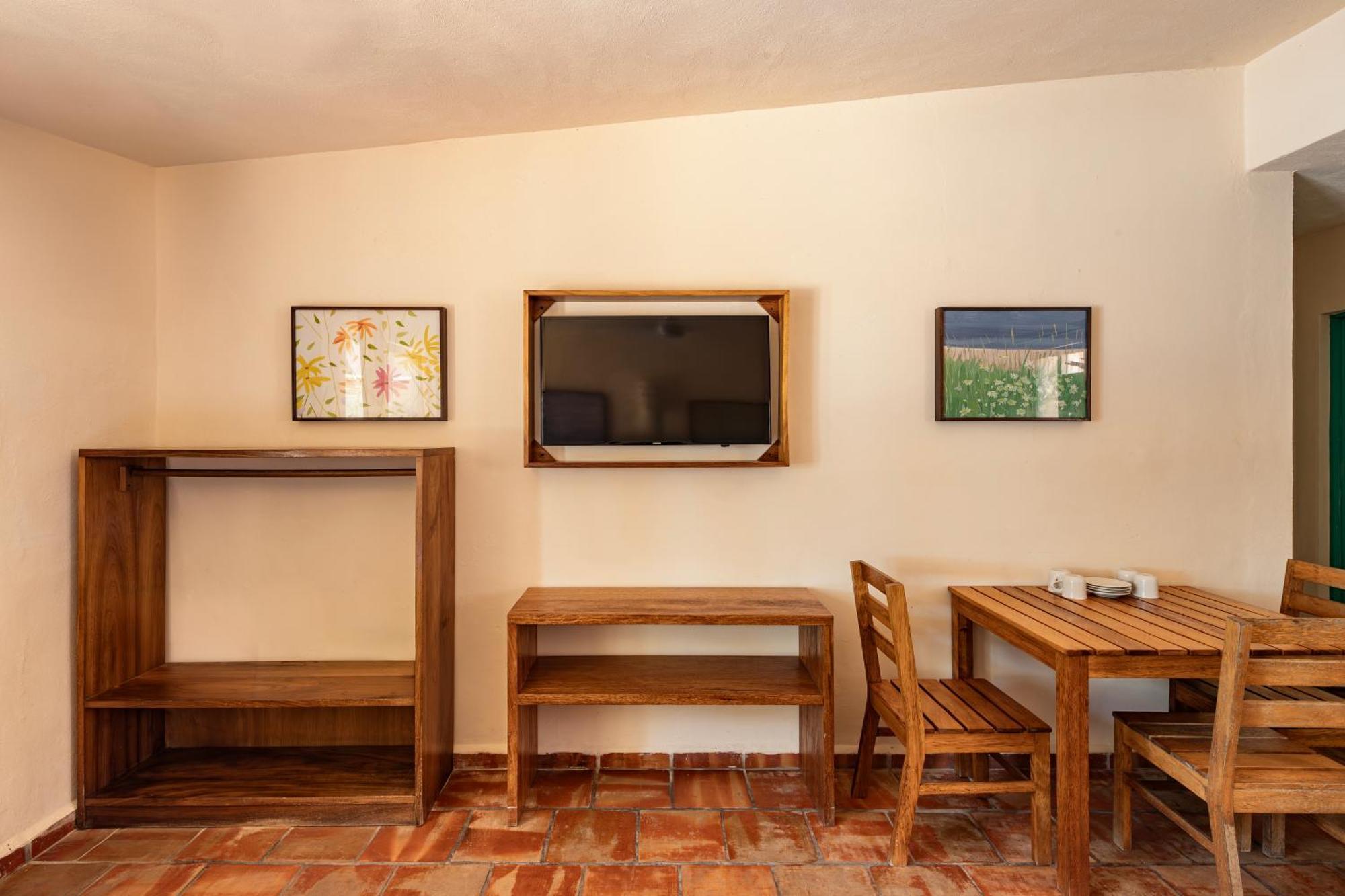 Bungalows Las Arenas San Patricio Melaque Εξωτερικό φωτογραφία