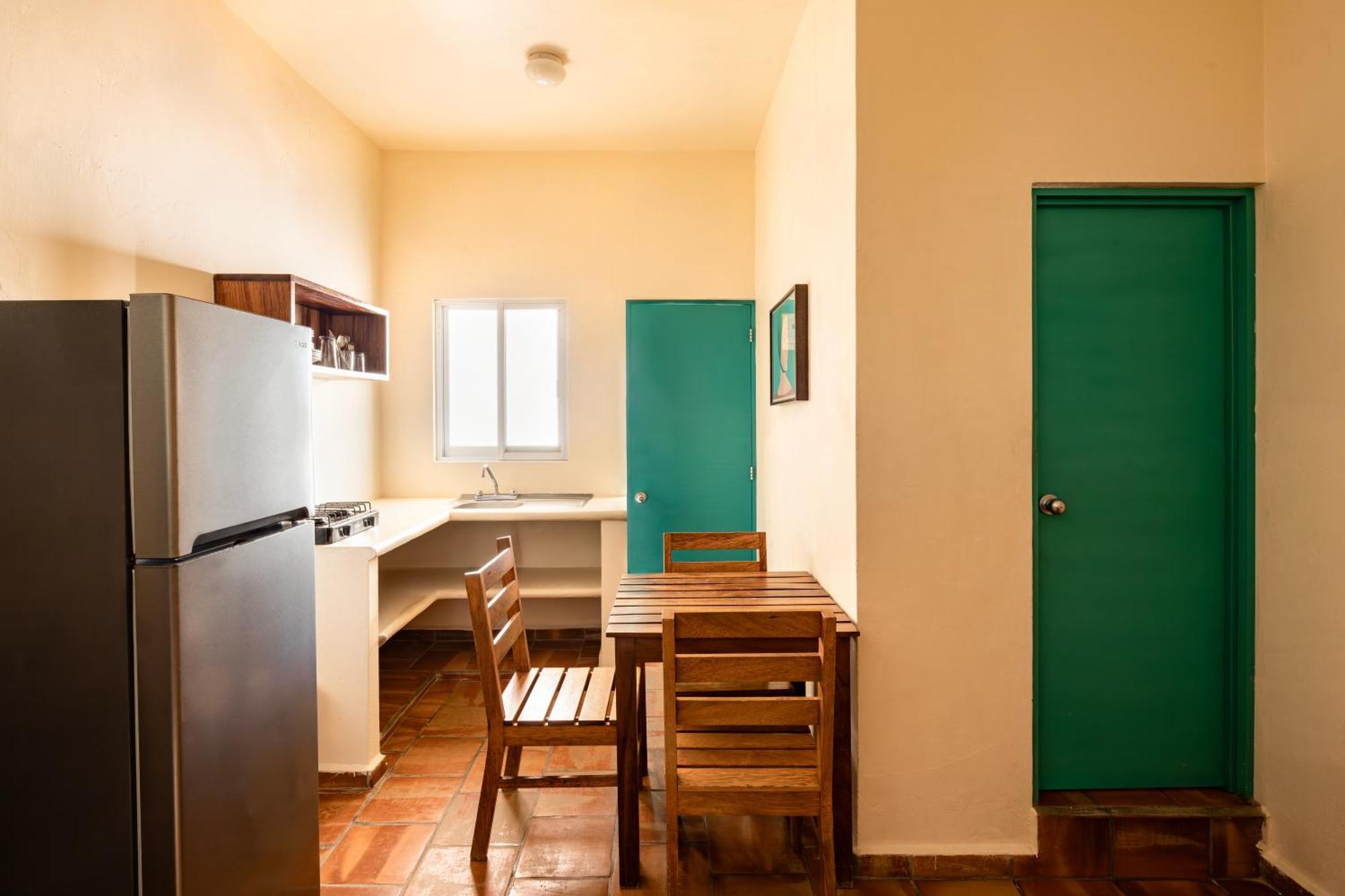 Bungalows Las Arenas San Patricio Melaque Εξωτερικό φωτογραφία