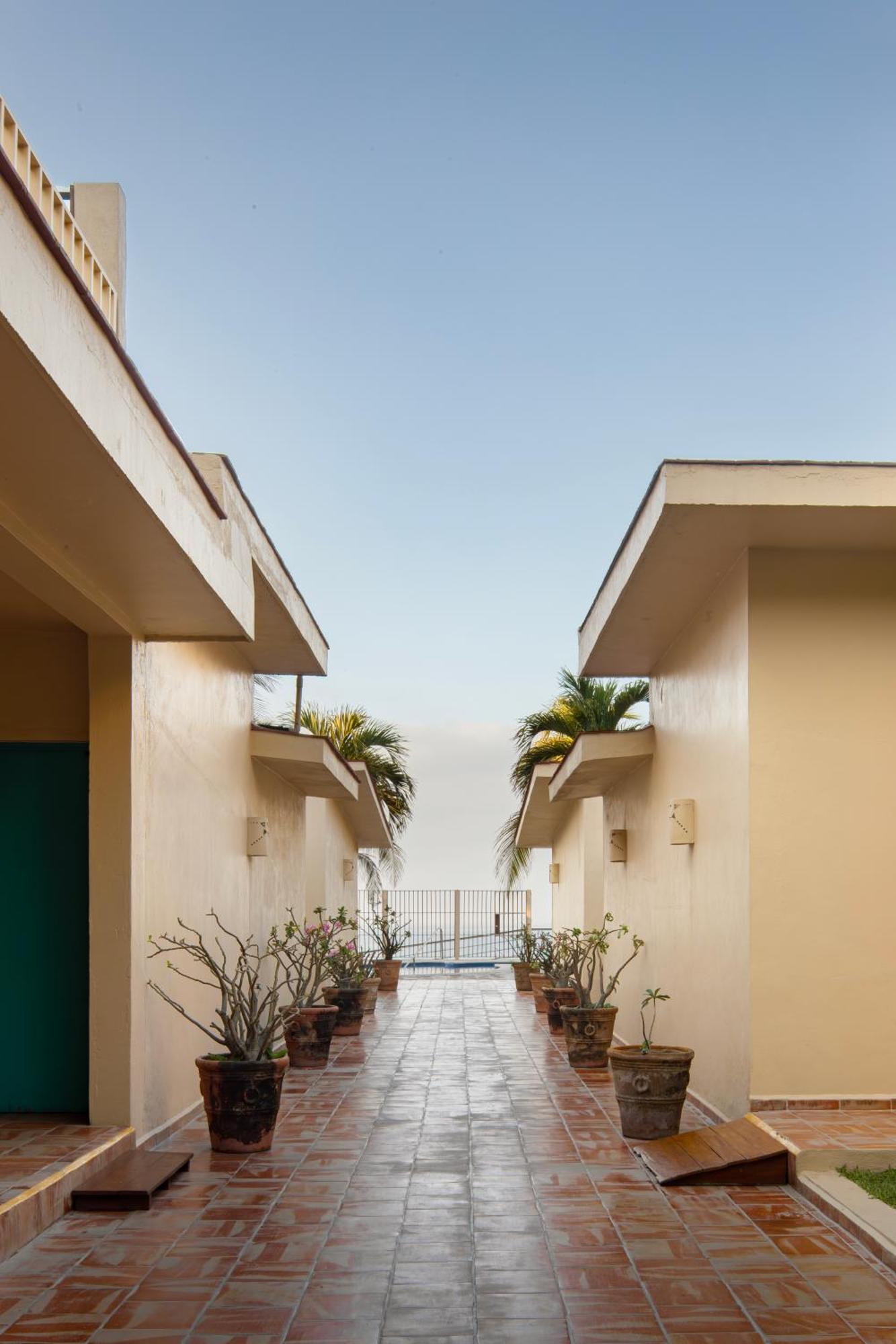 Bungalows Las Arenas San Patricio Melaque Εξωτερικό φωτογραφία